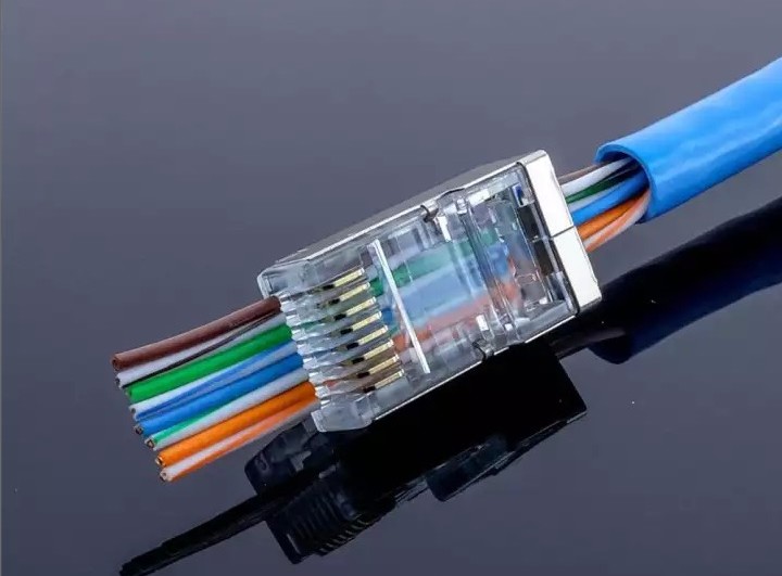 Električar Beograd Postavljanje računarskih kablova