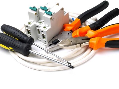 Električar Surčin Zamena osigurača